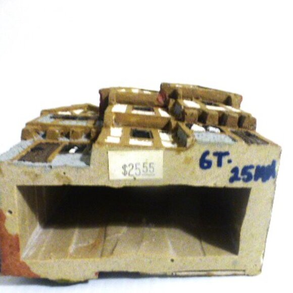 8 House MODEL BUILDINGS 1.75 - 4.5" High Railroad Model Train Set Model Kit - Picture 3 of 16